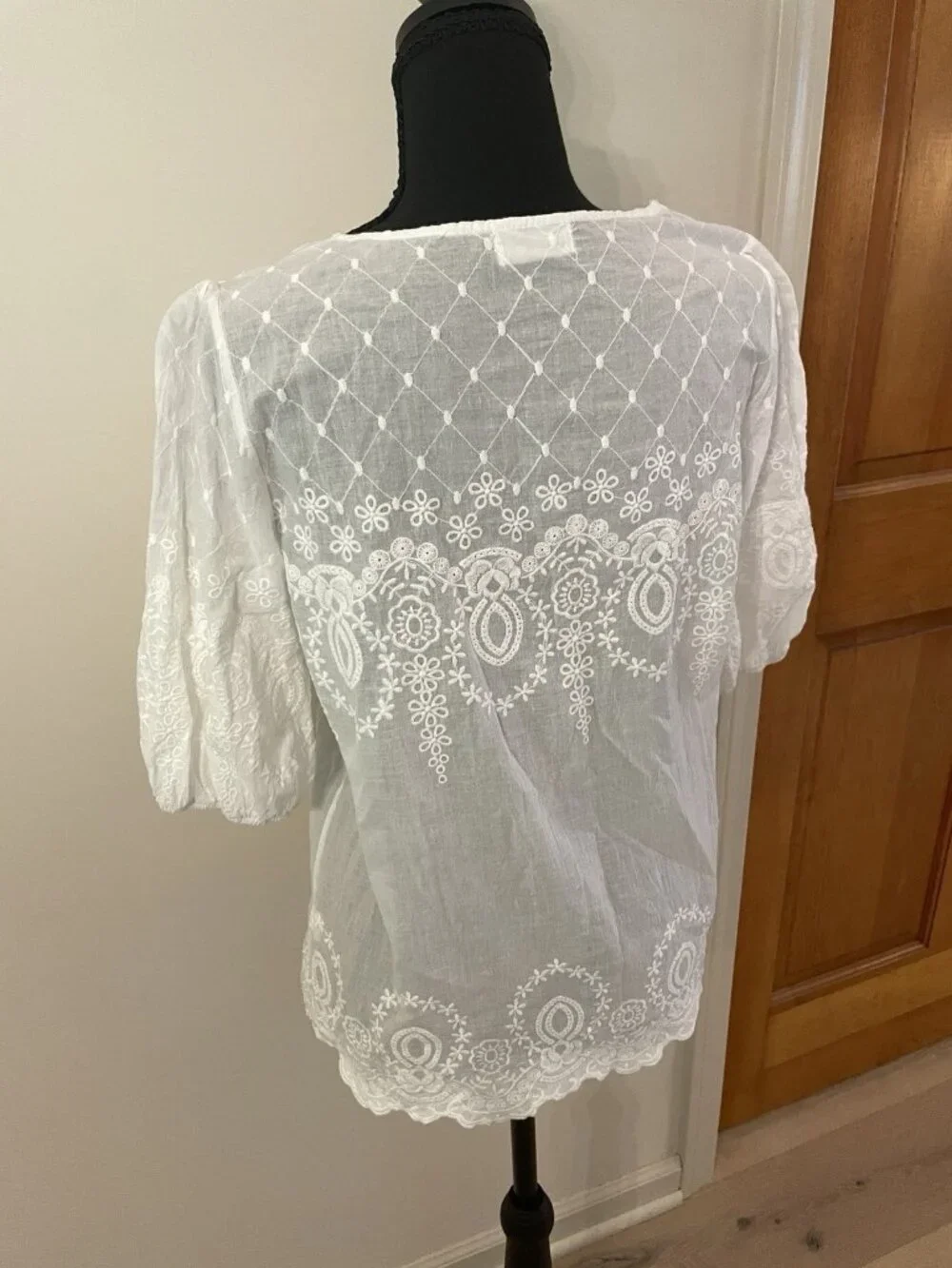 Anthropologie Embroidered White Top Puff Sleeve Peasant Shirt Cottage Kindred, M